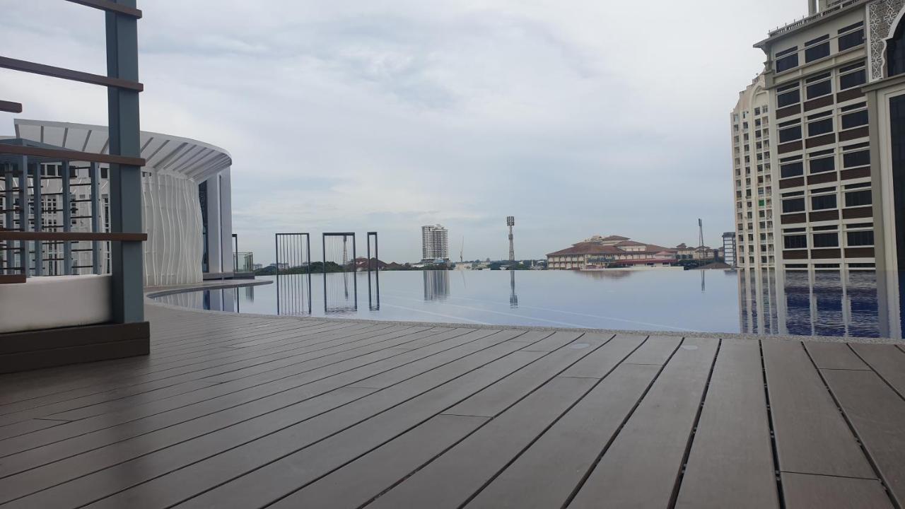 Prestige Troika Luxury Stay 哥打巴鲁 外观 照片