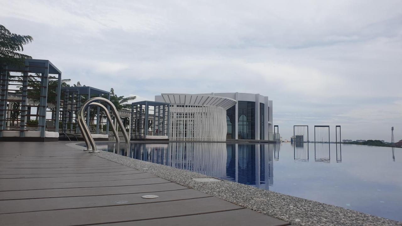 Prestige Troika Luxury Stay 哥打巴鲁 外观 照片
