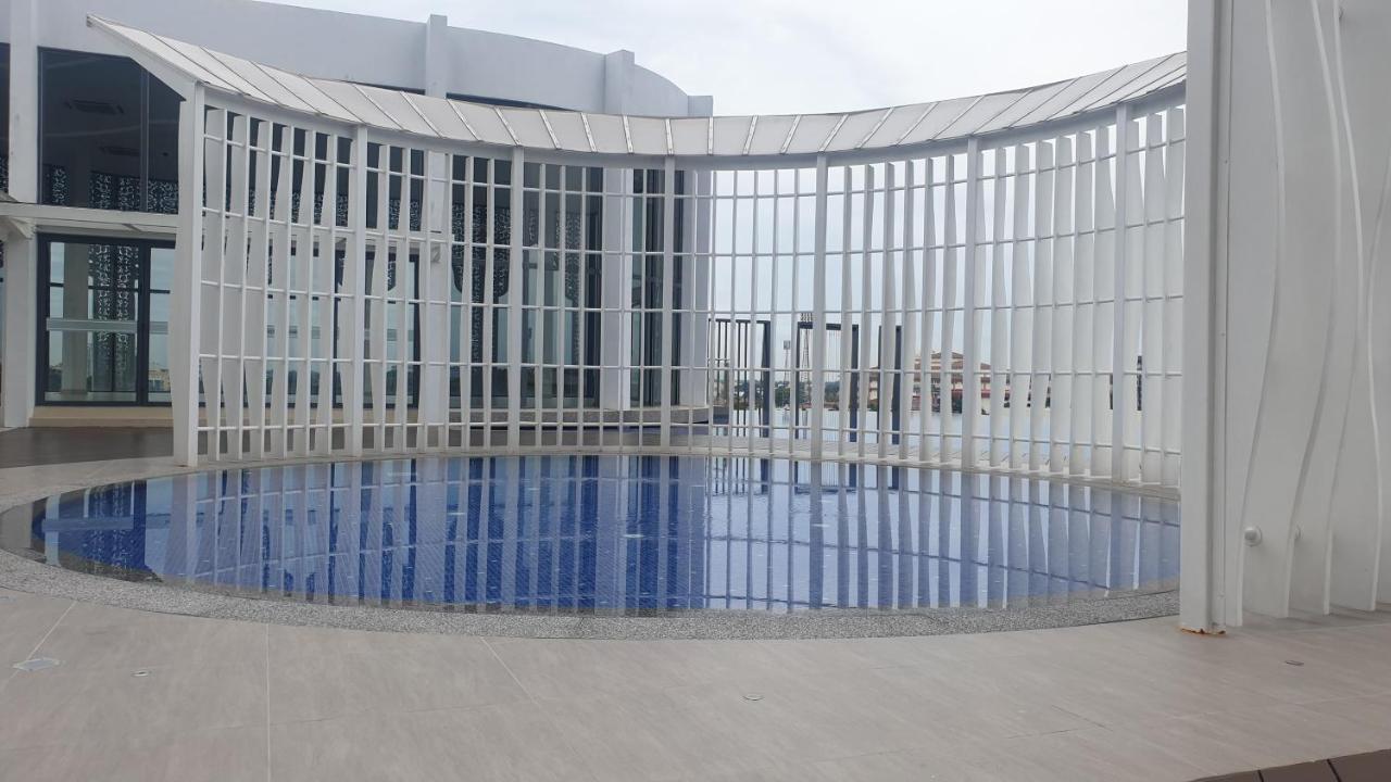 Prestige Troika Luxury Stay 哥打巴鲁 外观 照片